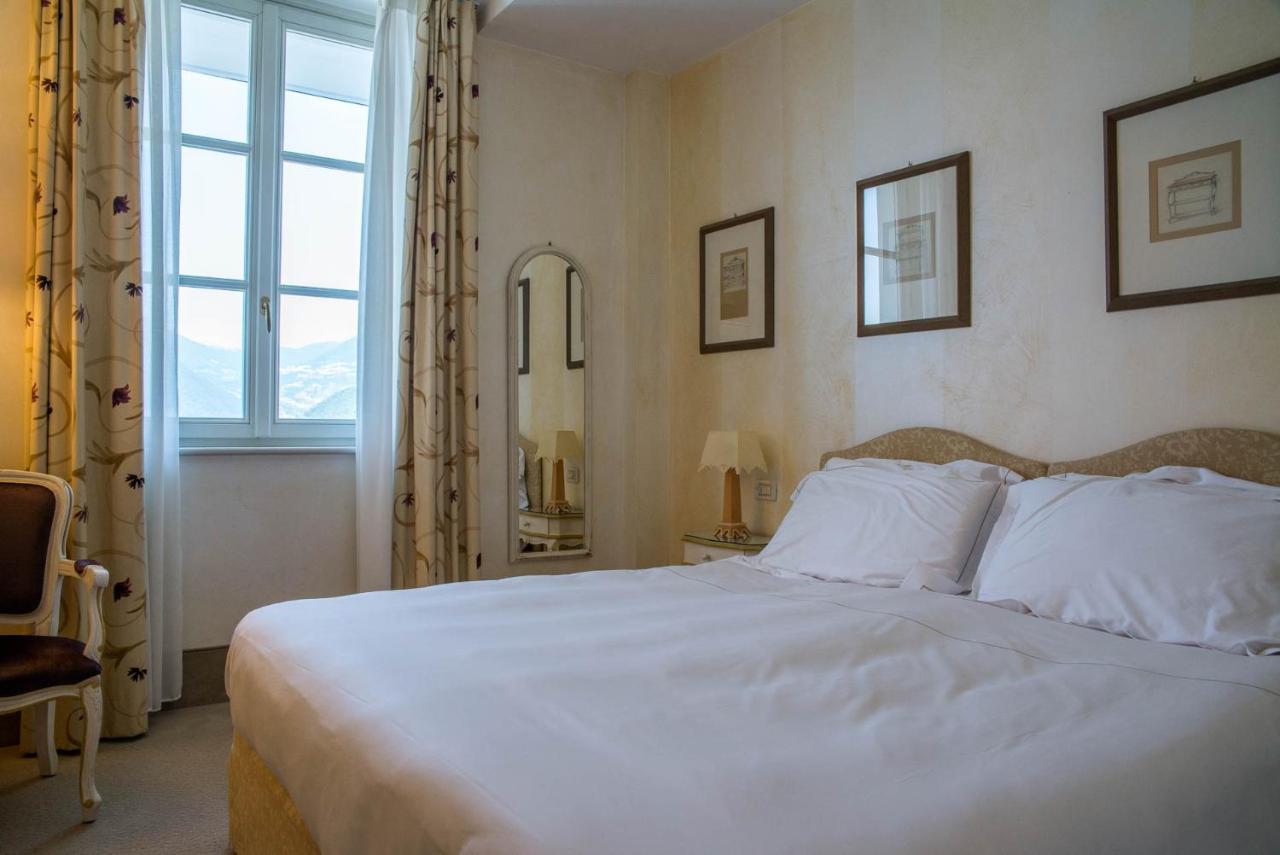 Hotel Rivalago Sulzano Bagian luar foto